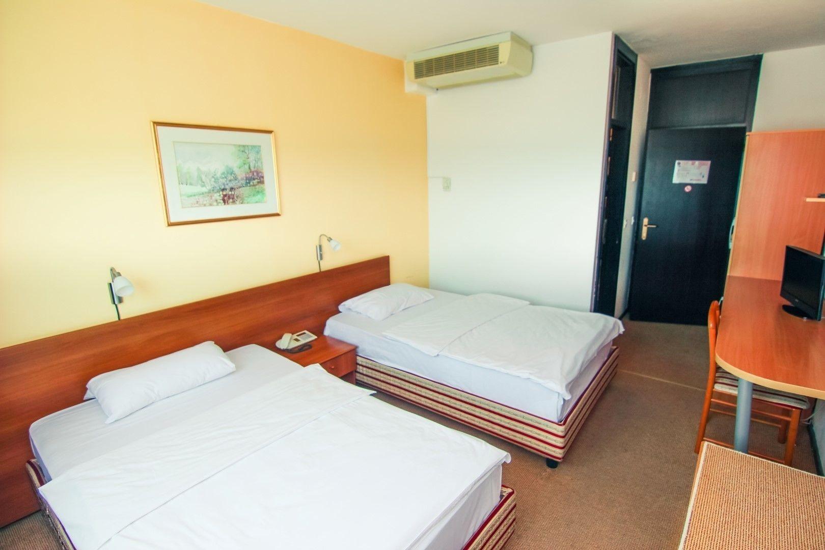 Hotel Grand ซาราเยโว ภายนอก รูปภาพ