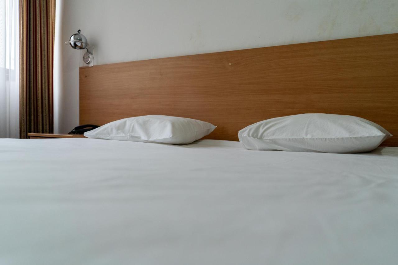 Hotel Grand ซาราเยโว ภายนอก รูปภาพ